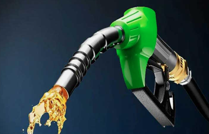 Pakistan Has Petrol Reserves for Only 15 Days, Oil Companies Warn Government